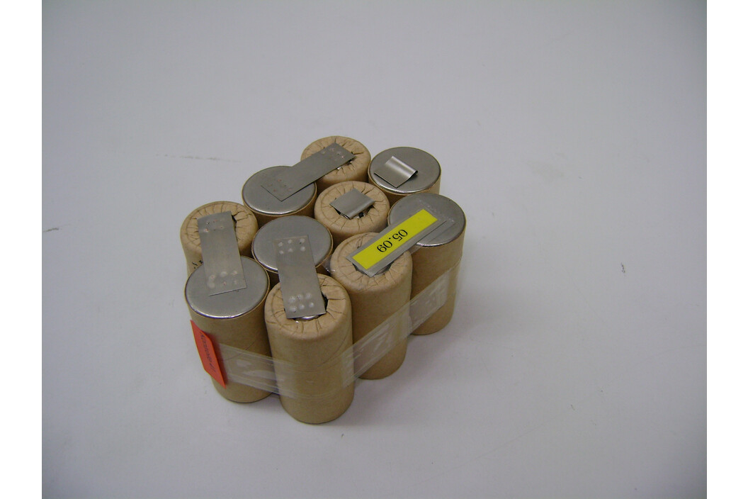 Tadiran Lithium Batterie SL-750/P mit Axialdraht, Art.-Nr. 122 - Akku Mäser - B2B-Shop