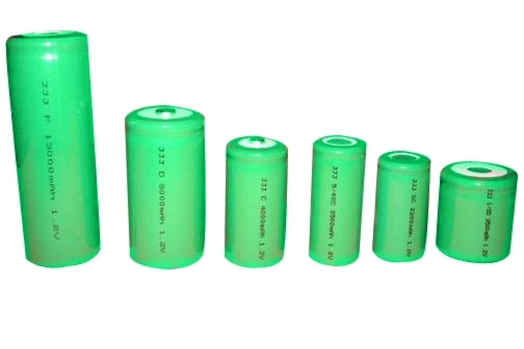 Tadiran Lithium Batterie SL-750/P mit Axialdraht, Art.-Nr. 122 - Akku Mäser - B2B-Shop