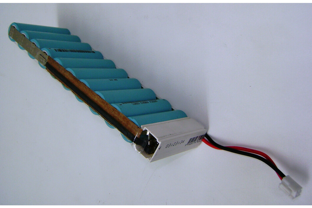 Tadiran Lithium Batterie SL-750/P mit Axialdraht, Art.-Nr. 122 - Akku Mäser - B2B-Shop