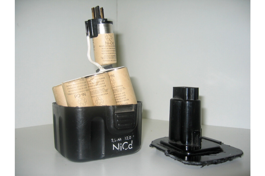 Tadiran Lithium Batterie SL-750/P mit Axialdraht, Art.-Nr. 122 - Akku Mäser - B2B-Shop