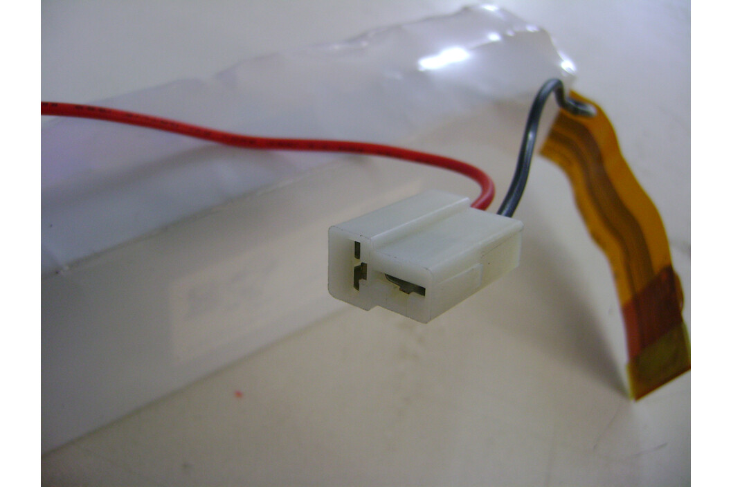 Tadiran Lithium Batterie SL-750/P mit Axialdraht, Art.-Nr. 122 - Akku Mäser - B2B-Shop