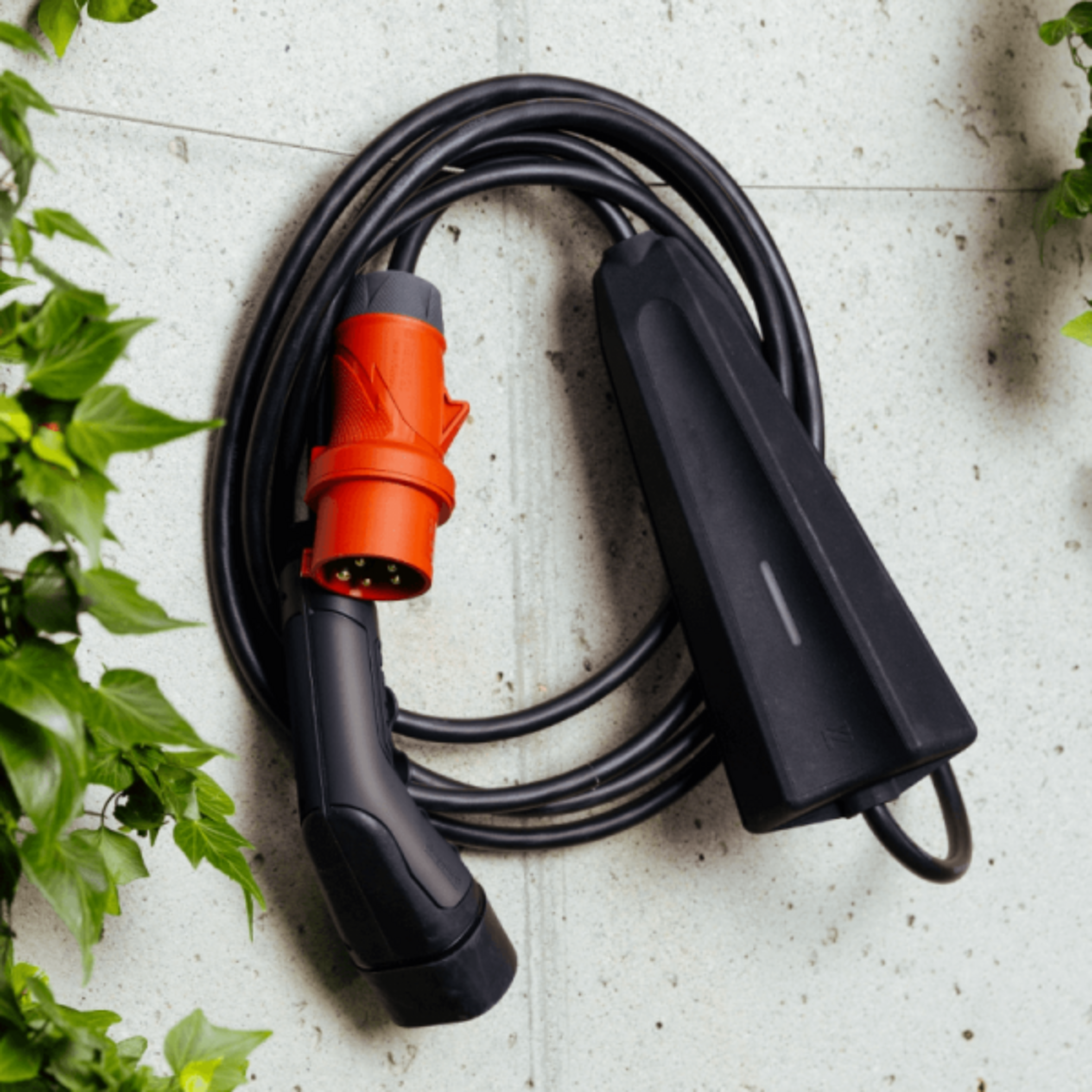 NEcharge One mobiles Ladekabel, Art.-Nr. 513832 - Akku Mäser - B2B-Shop