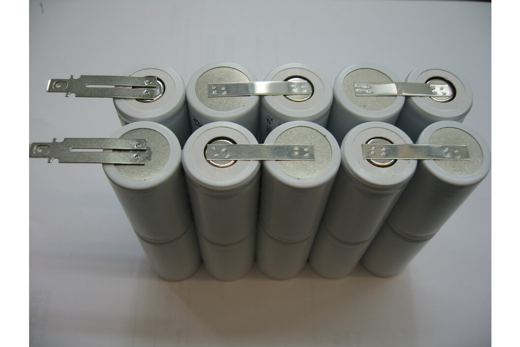 Akkupack - 20/SC2000-5x2er Säule Boden/Deckel, Art.-Nr. 300206 - Akku Mäser - B2B-Shop Akkupack - 20/SC2000-5x2er Säule Boden/Deckel, Art.-Nr. 300206 - Akku Mäser - B2B-Shop